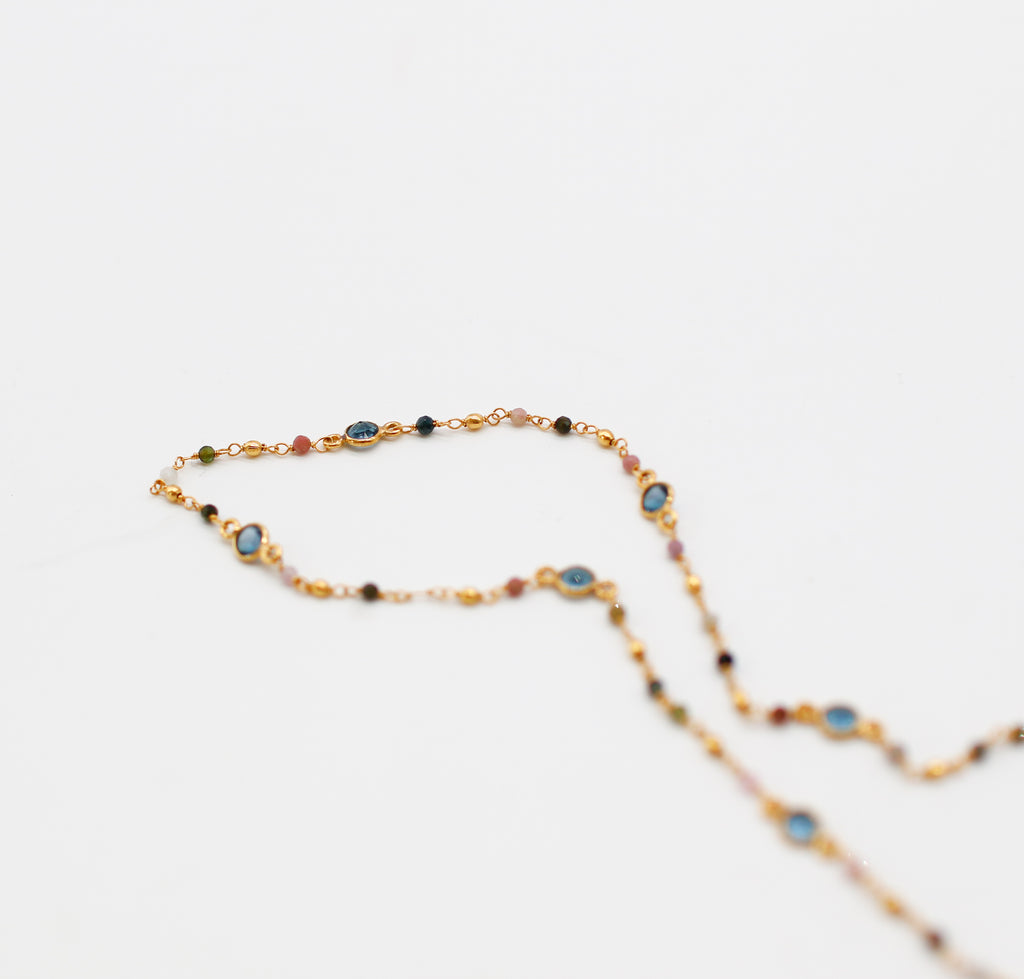 Semi-beaded Rylee necklace